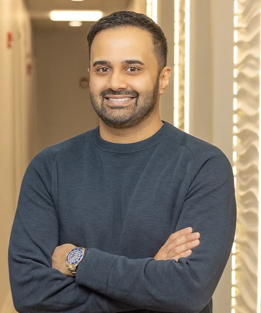 Des Plaines dentist Doctor Sivan Patel smiling